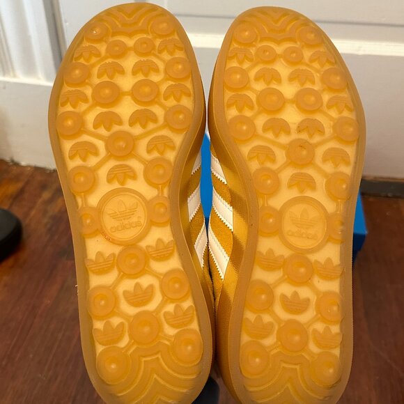 adidas Gazelle Indoor Orange Peel White, size 7 - Picture 2 of 7
